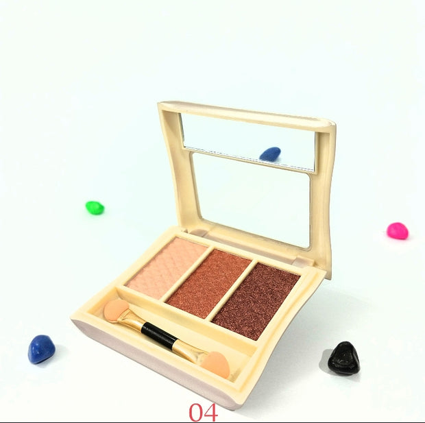 ✨ Eyeshadow Palette – Vibrant Shades & Smooth Blend ✨
